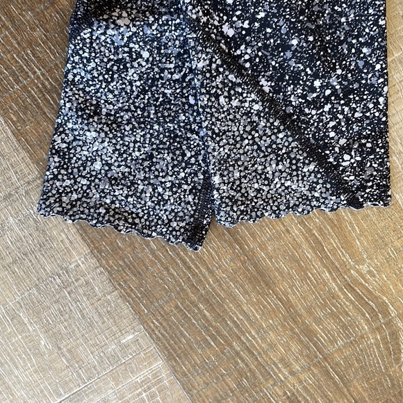 Lululemon leggings - Picture 9 of 10